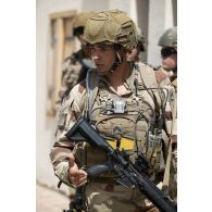 Portrait d'un chef de groupe de combat du 92e régiment d'infanterie (RI) sur la place d'armes de Zayed military city, aux Emirats arabes unis.