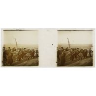 [Vie locale : musiciens et danseurs].<br> [Légende d'origine]