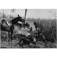 E[cole] M[ilitaire d']A[rtillerie]. Poitiers. Novembre 1937 - avril 1938. [légende d'origine]