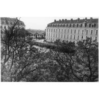 E[cole] M[ilitaire d']A[rtillerie]. Poitiers. Novembre 1937 - avril 1938. [légende d'origine]