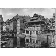 [Strasbourg. Les anciennes tanneries. Rue du Bain-aux-Plantes. Sans date.]