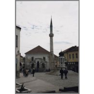 Mosquée de Tuzla. [légende d'origine]