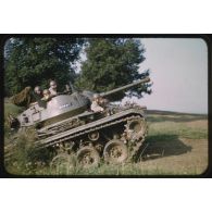 1955, Reutlingen, manœuvres à Münsingen. [légende d'origine]