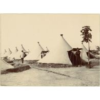 Les tentes du camp de Sissonne [1903]. Charmante villégiature de 2 semaines. [légende d'origine.