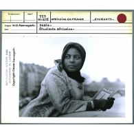 Africains en France. Paris. Etudiante africaine.