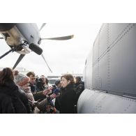 Conférence de presse de la ministre des Armées, sur la base aérienne (BA) 123 pour l'arrivée de l'avion C-130-J-30 à Orléans-Bricy.