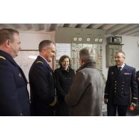 Visite du bunker d'apprentissage pour la sécurité incendie du Centre d'instruction naval (CIN).