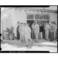 Inauguration par le général de brigade Jean Breuillac du centre d'information de la division d'Alger.