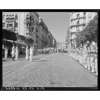 Défilé et cérémonies militaires à Alger.