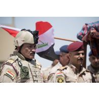 Officiers généraux irakiens de l'IGFC (iraqi group force command ou commandement des forces terrestres irakiennes) et du BOC (Baghdad operations command ou commandement des opérations de Bagdad), durant le VIP Day au détachement de liaison artillerie composé des Task Force Wagram et Monsabert, sur le camp de la région de Besmayah.