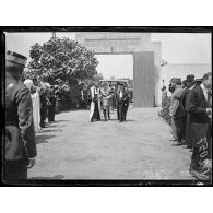 Rabat. Arrivée du général Lyautey venant installer M. Bonnet, premier président de la Cour de Rabat. [légende d'origine]