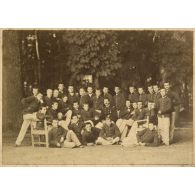 1880-1881. Les élèves de la 2de Section de la 1re compagnie à Mr Flavin. Rhétorique 1re année. Section A. [...]. [légende d'origine]