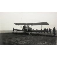 Mars 1920. Escadre anglaise à Alger. Le pont supérieur de l'