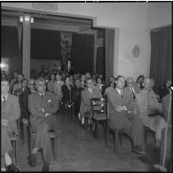 Les auditeurs de la conférence de M. Filliozat au musée Louis Finot.