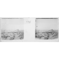 [Campagne des Dardanelles, 1915. Panorama du campement militaire installé sur la plage de Sedd-Ul-Bahr].