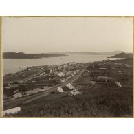 [Panorama de la ville de Port-Arthur].
