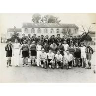 Photographie de groupe de l'équipe de football du 11e régiment régiment d'artillerie lourde coloniale (11e RALC).
