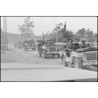 Convoi de jeeps du 8e RPIMa arrivant au sud de Beyrouth.