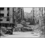 Les ruines de la rue Allemby près du port de Beyrouth, où sont déployées les forces françaises.
