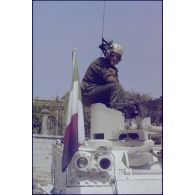 Bersaglier italien sur un M-113.