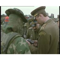 Voyage dans les armées des stagiaires étrangers de l'IHEDN du 11 au 27 mai 1993.