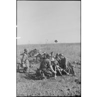 Manoeuvres d'une section de mortier d'infanterie 10 cm NbW. 35 (10 cm Nebelwerfer 35).