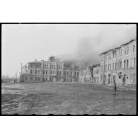 Le centre-ville de Wjasma durant la retraite allemande.