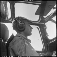 Portrait d'un pilote sur bombardier Privateer de la flottille 28F.