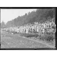 Saint-Mihiel (Meuse). Le cimetière allemand. [légende d'origine]