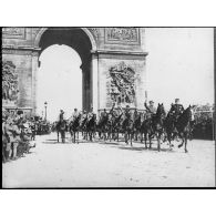 Paris 14 juillet 1919. Fête de la victoire. Les maréchaux Joffre et Foch. [légende d'origine]