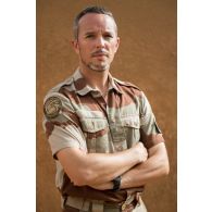 Portrait de l'adjudant Guillaume, technicien d'investigation criminelle (TIC) au sein de l'équipe weapon intelligence team (WIT) de Gao, au Mali.