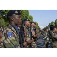 Revue des troupes du RSMA-M (Martinique) lors de la cérémonie du 14 juillet 2011.