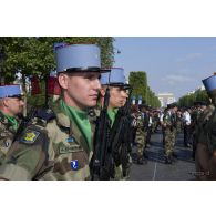 Revue des troupes du 12e RC des forces de souveraineté pour le théâtre des Antilles lors de la cérémonie du 14 juillet 2011.