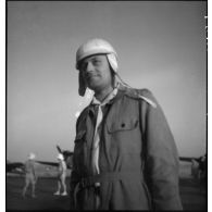 Portrait du capitaine Gautier, pilote du GC1/4, sur la base aérienne de Dakar.