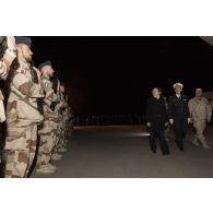 Revue des troupes par la ministre des Armées, à son arrivée sur la base aérienne projetée (BAP) en Jordanie.