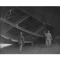Zeppelins abattus, décollages d'avions, mécaniciens ; divers aviation 1916-1918.