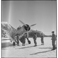 Avion britannique posé dans le fjord de Trondheim.