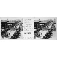 Nantes. Défilé des troupes dans la rue Jeanne d'Arc. Les fantassins. L. C. - 14 juill[et] 1919. [légende d'origine]