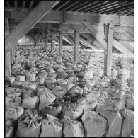Plan général de sacs de farine entreposés dans les combles de la boulangerie.