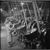 Plan général d'un atelier de fabrication de cartouches dans une usine d'armement.