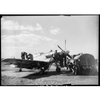 P-51 Mustang en maintenance.