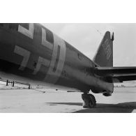 Un bombardier Junkers Ju-88 du Aufklärungsgruppe 123 endommagé lors d'une mission de reconnaissance au-dessus de la méditerrannée.