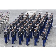Défilé à pied de l'école de gendarmerie lors de la cérémonie du 14 juillet 2020 sur la place de la Concorde.