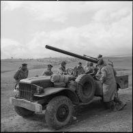 Opération de contrôle effectuée par la 2e diviion d'infanterie de montagne (DIM) et le 26e RIM au lieu dit Bois de Boulogne à la frontière algéro-tunisienne.