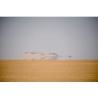 Vue d'un mirage sur l'axe Berliet, au Niger.