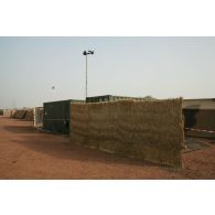 Déploiement de l'opération de la force européenne EUFOR Tchad/RCA (République centrafricaine) : les installations du point de restauration collective du camp Europa.