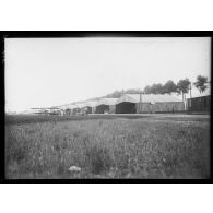 Le camp d'aviation du Bourget en août 1915.