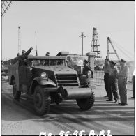 Le débarquement du détachement yougoslave de l'ONU à Port-Saïd.
