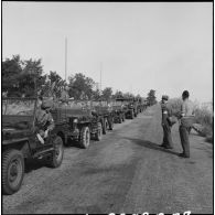 Le détachement yougoslave de l'ONU à El Cap, en direction d'El Kantara.