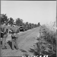 Le détachement yougoslave de l'ONU à El Cap, en direction d'El Kantara.